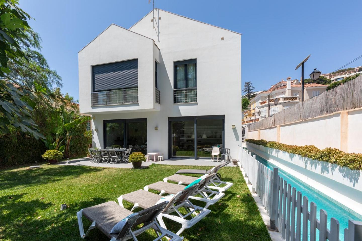 Villa Pedregalejo Near The *